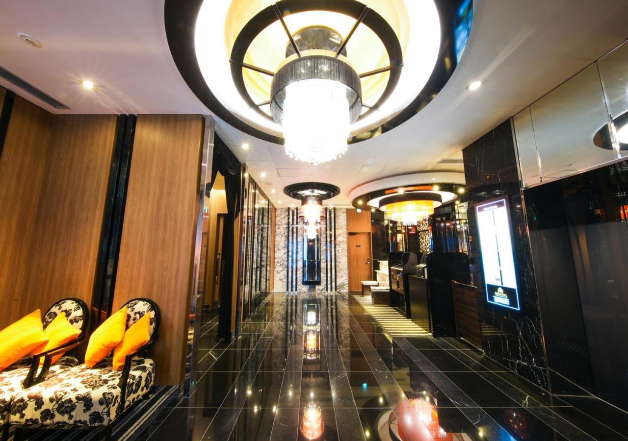 Apa Hotel Midosuji Honmachi Ekihigashi Osaka Exterior foto